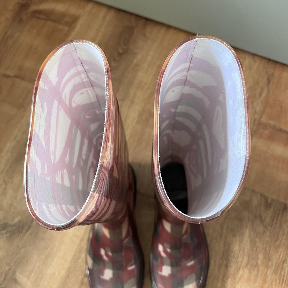 Burberry Rain Boots Women Sz 37 Hearts Pink Italy Waterproof Knee High Shoes - Picture 6 of 16